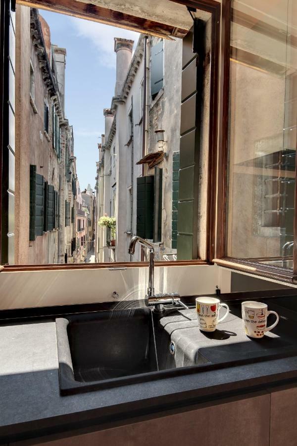 Rugabella Rialto Deluxe By Wonderful Italy Apartment Venice Exterior photo